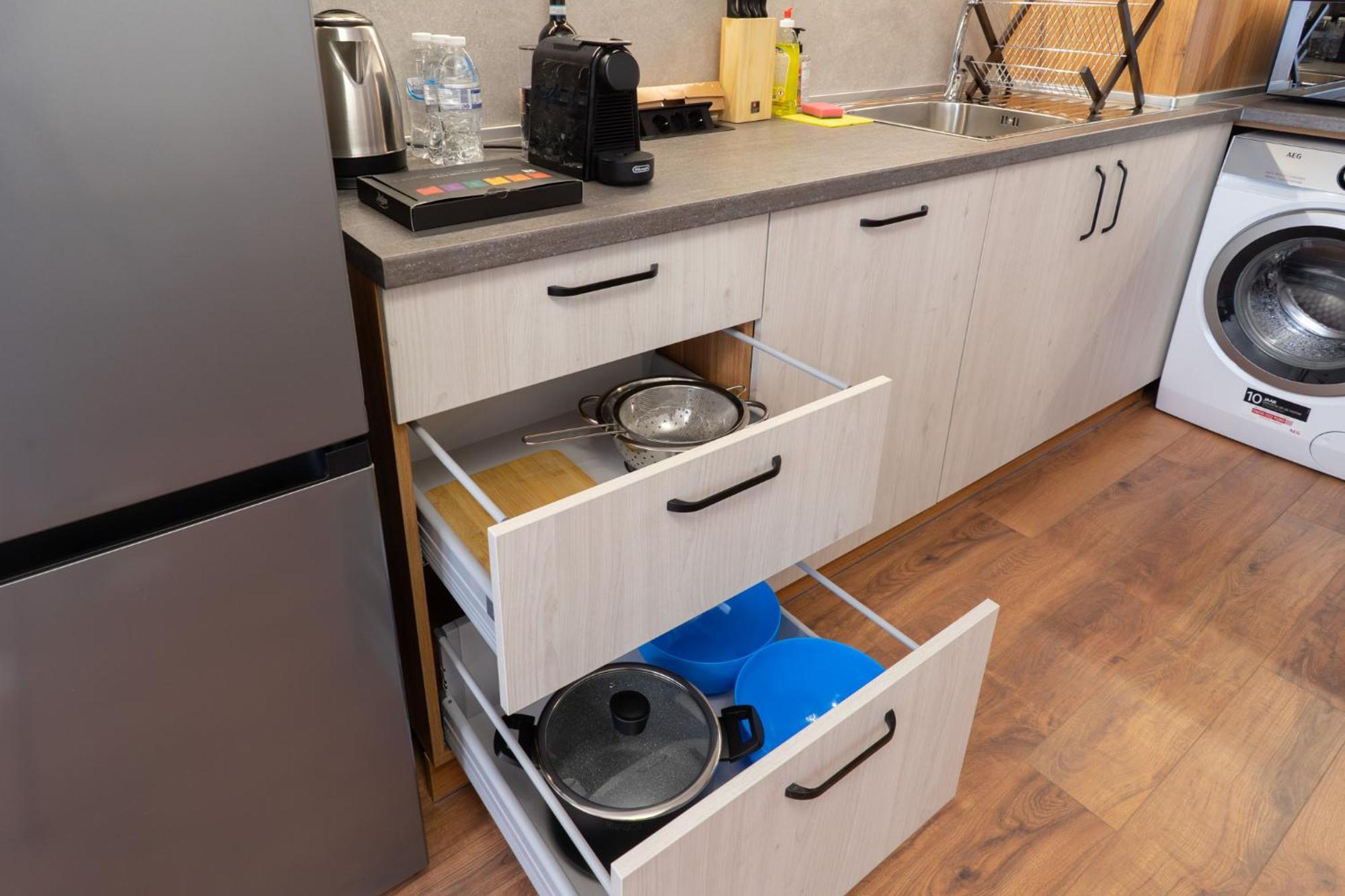 New Modern & Cozy Apartment With Free Private Parking And Ev Charging Station Varna Ngoại thất bức ảnh