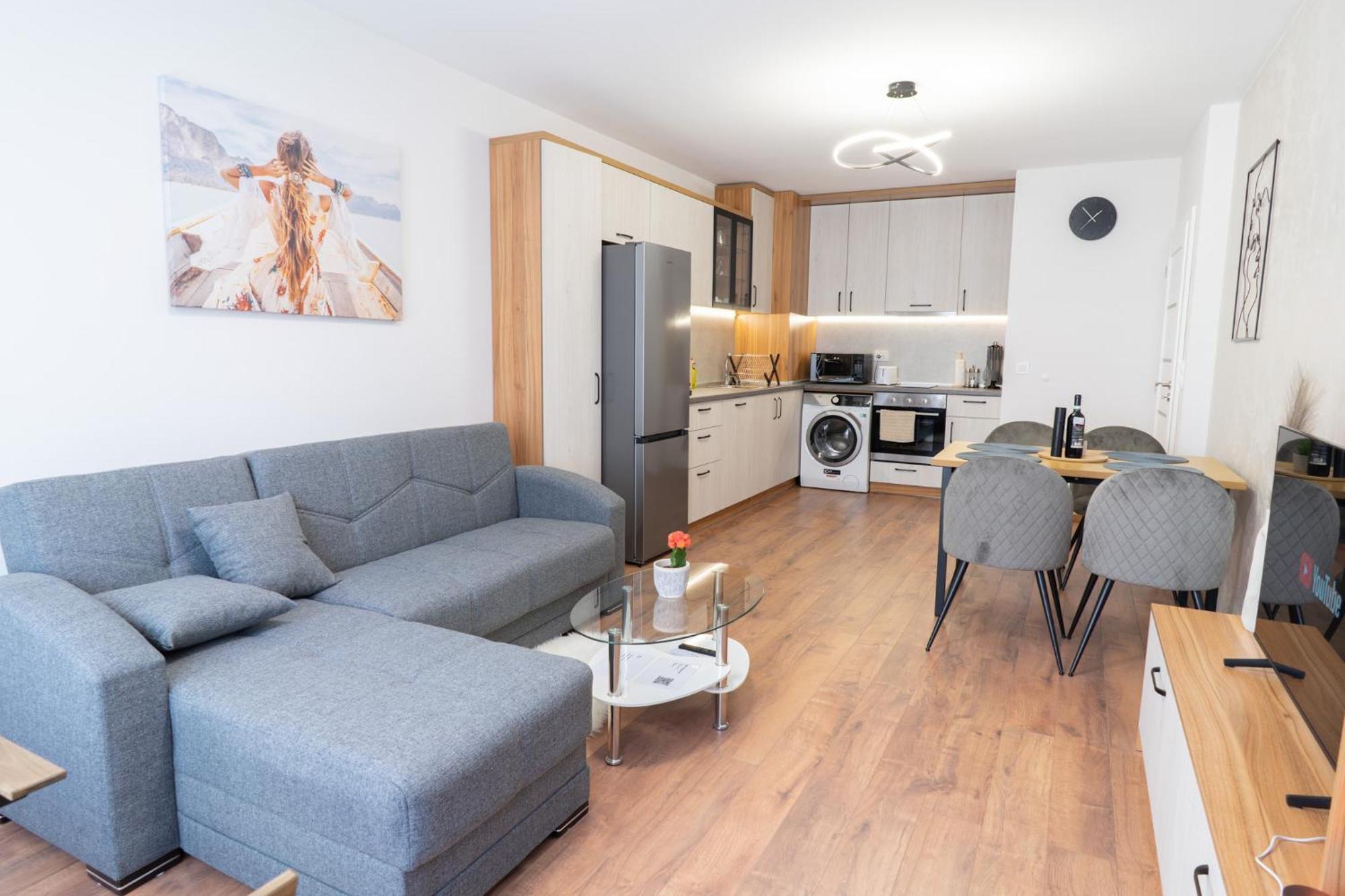 New Modern & Cozy Apartment With Free Private Parking And Ev Charging Station Varna Ngoại thất bức ảnh